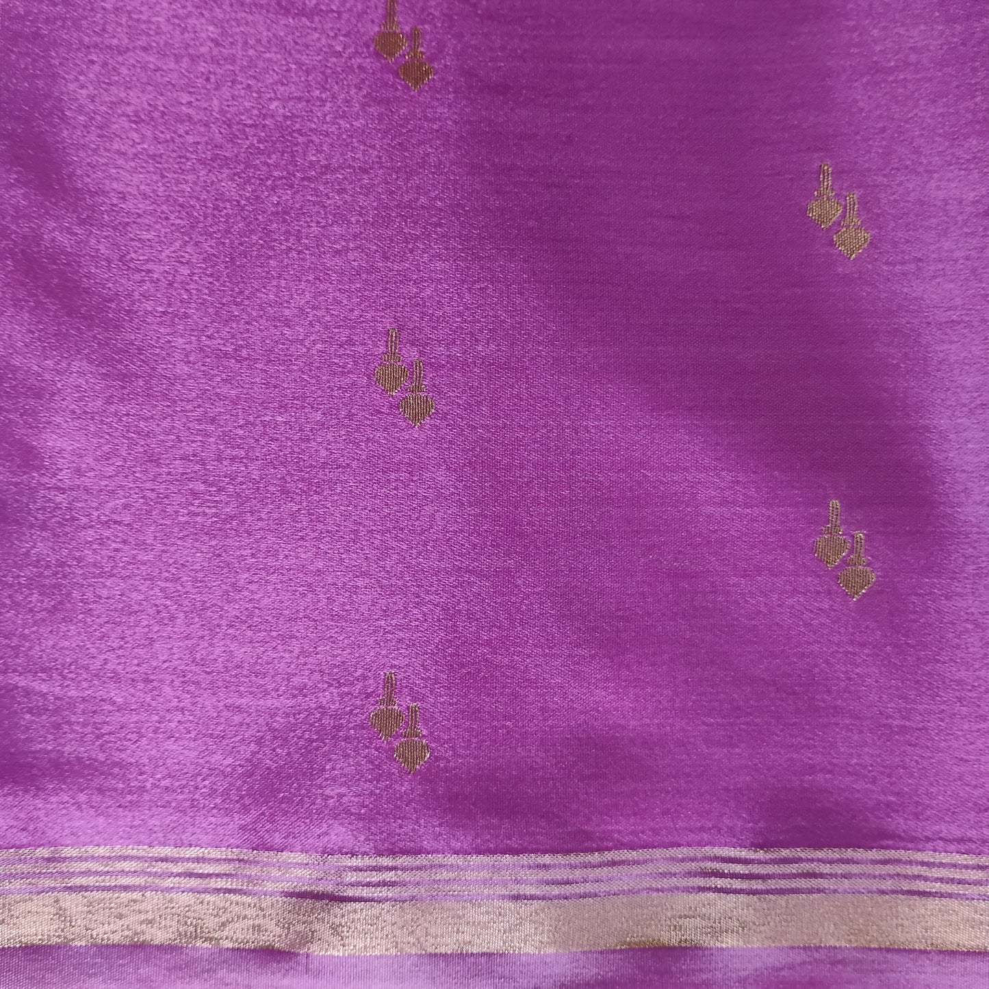 SemiSilk Orchid-Maroon patterened Saree