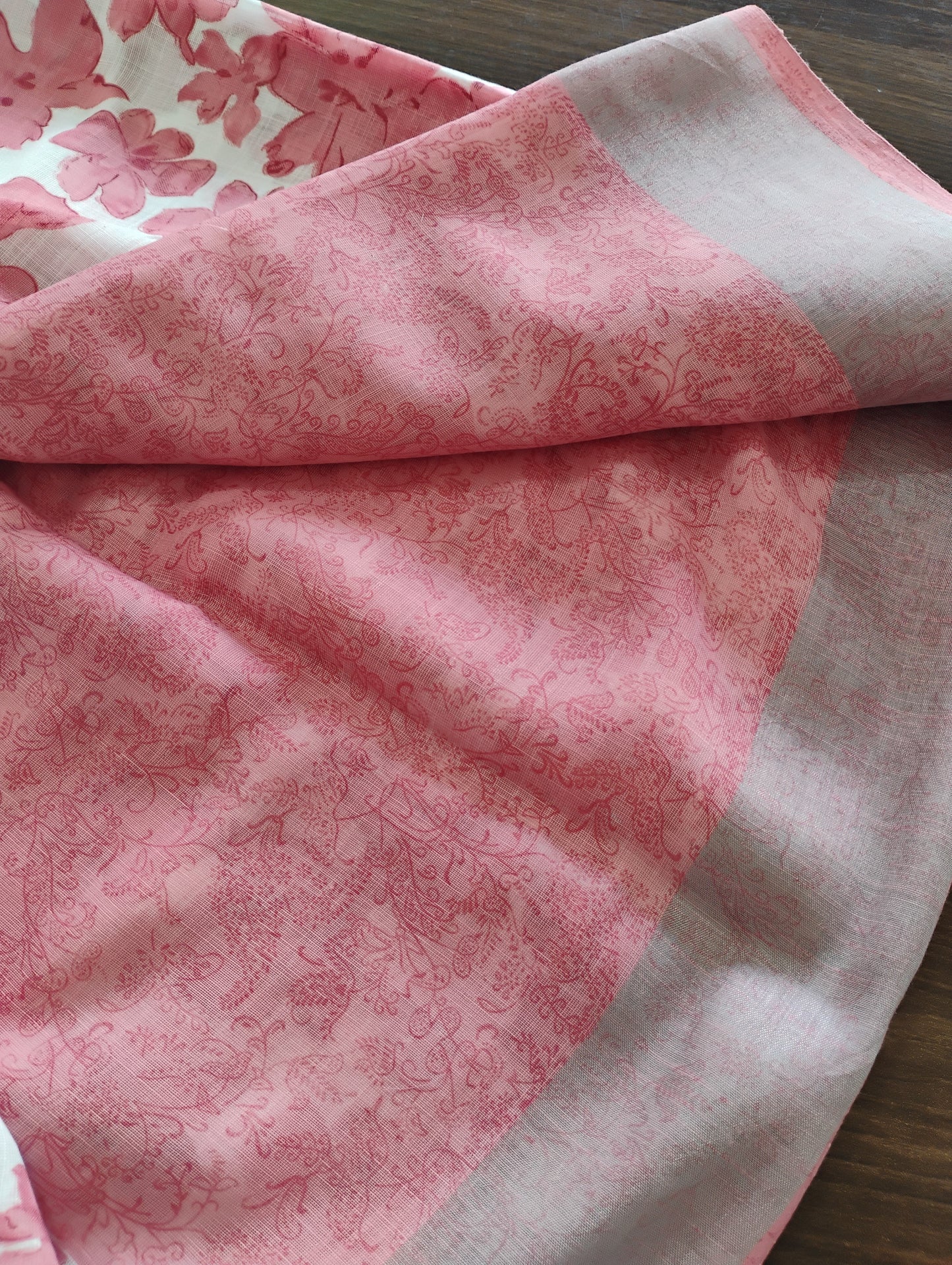 LinenCotton Pink White Floral Saree